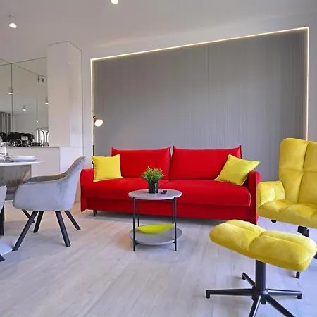 Bryza - Baltycki - 100m Od Morza - Parking - Komorka Na Rowery