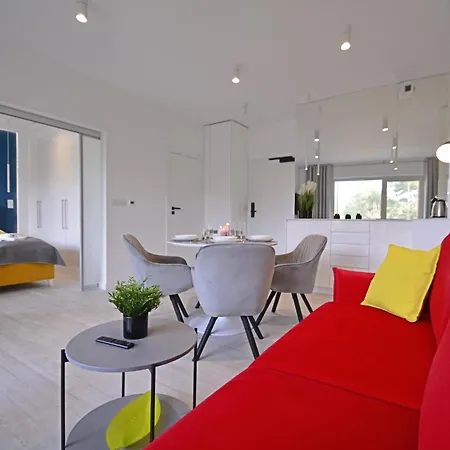 Apartamenty Przy Promenadzie - Baltycki - 100M Od Morza - Parking - Komorka Na Rowery - Apartamenty Bryza *