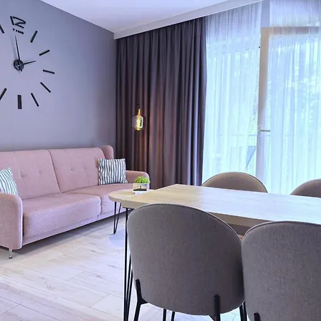 Bryza - Baltycki - 100m Od Morza - Parking - Komorka Na Rowery