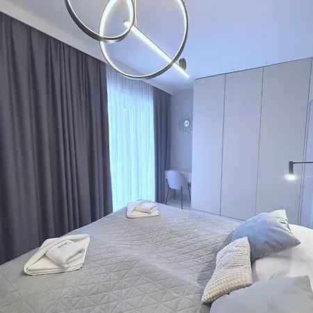 Apartamenty Przy Promenadzie - Baltycki - 100M Od Morza - Parking - Komorka Na Rowery - Apartamenty Bryza Svinoústí